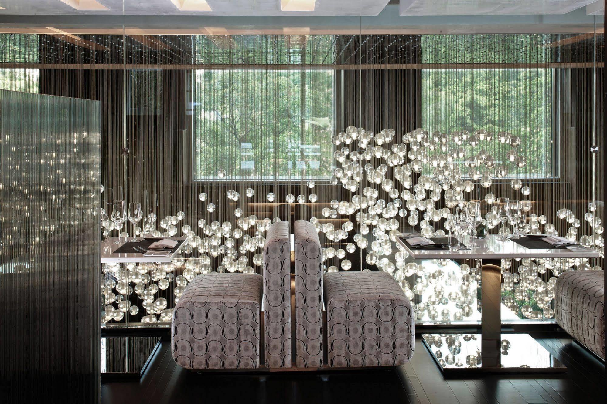 Hotel The Mira 5*