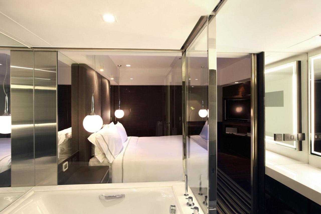 Hotel The Mira 5*