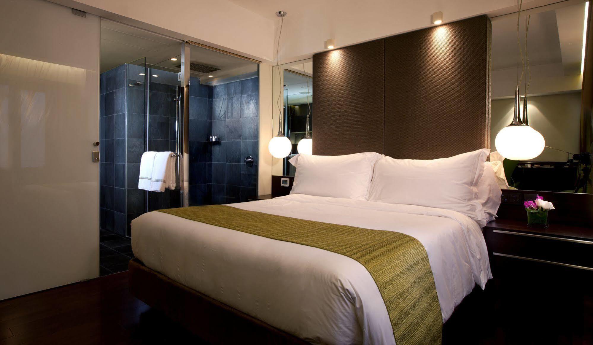 Hotel The Mira